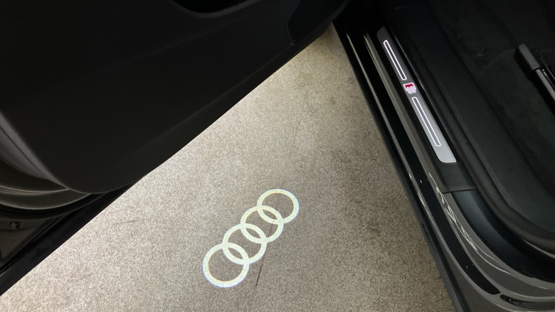 Audi Q8 50 TDI Quattro Black Edition 5dr Tiptronic Diesel Estate